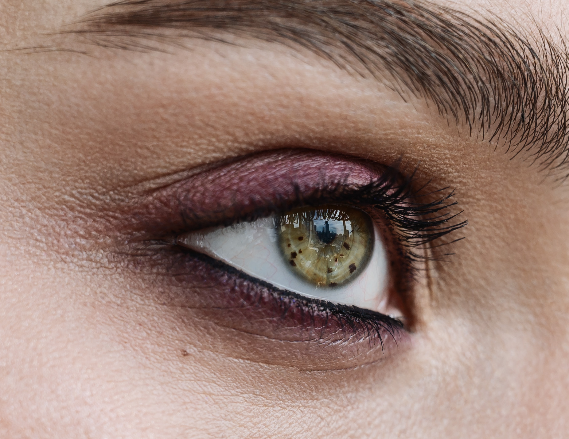 Larissa-eye